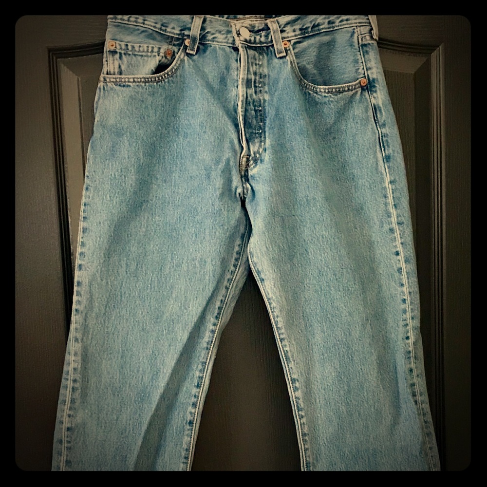 Women’s Levis 501 jeans
